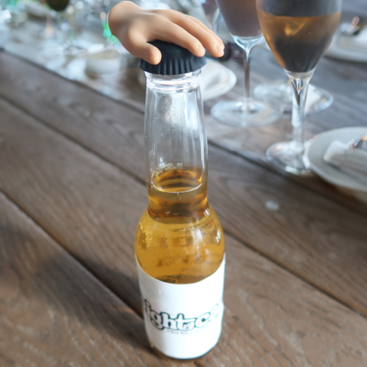 The Handy Bottle Top (2)