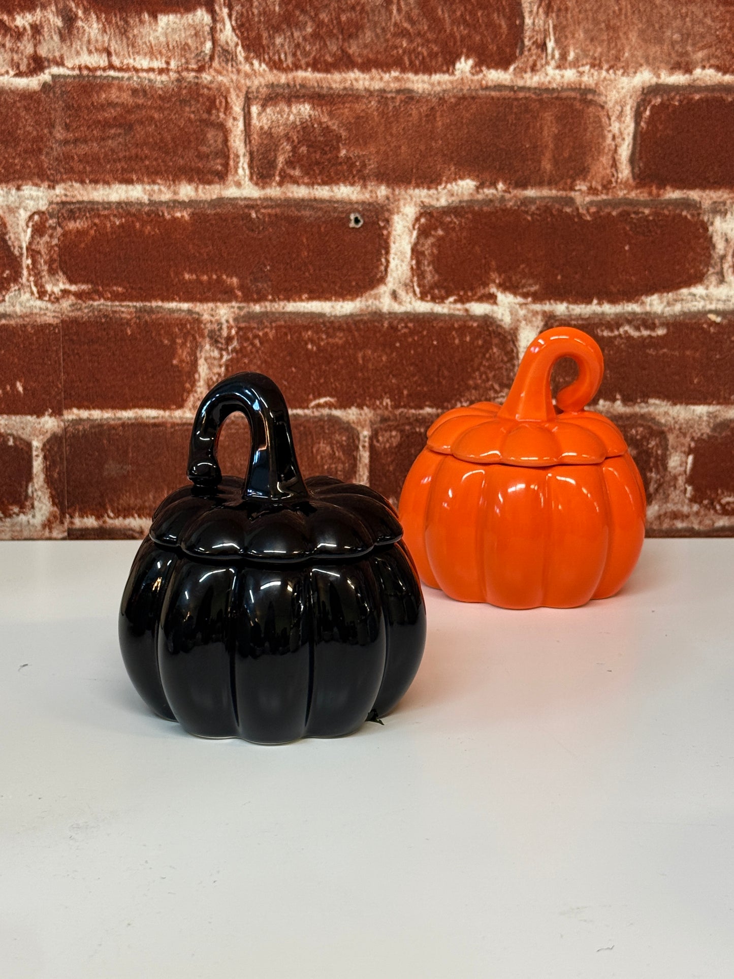 Ceramic Stemmed Pumpkin Jar Soy Candle