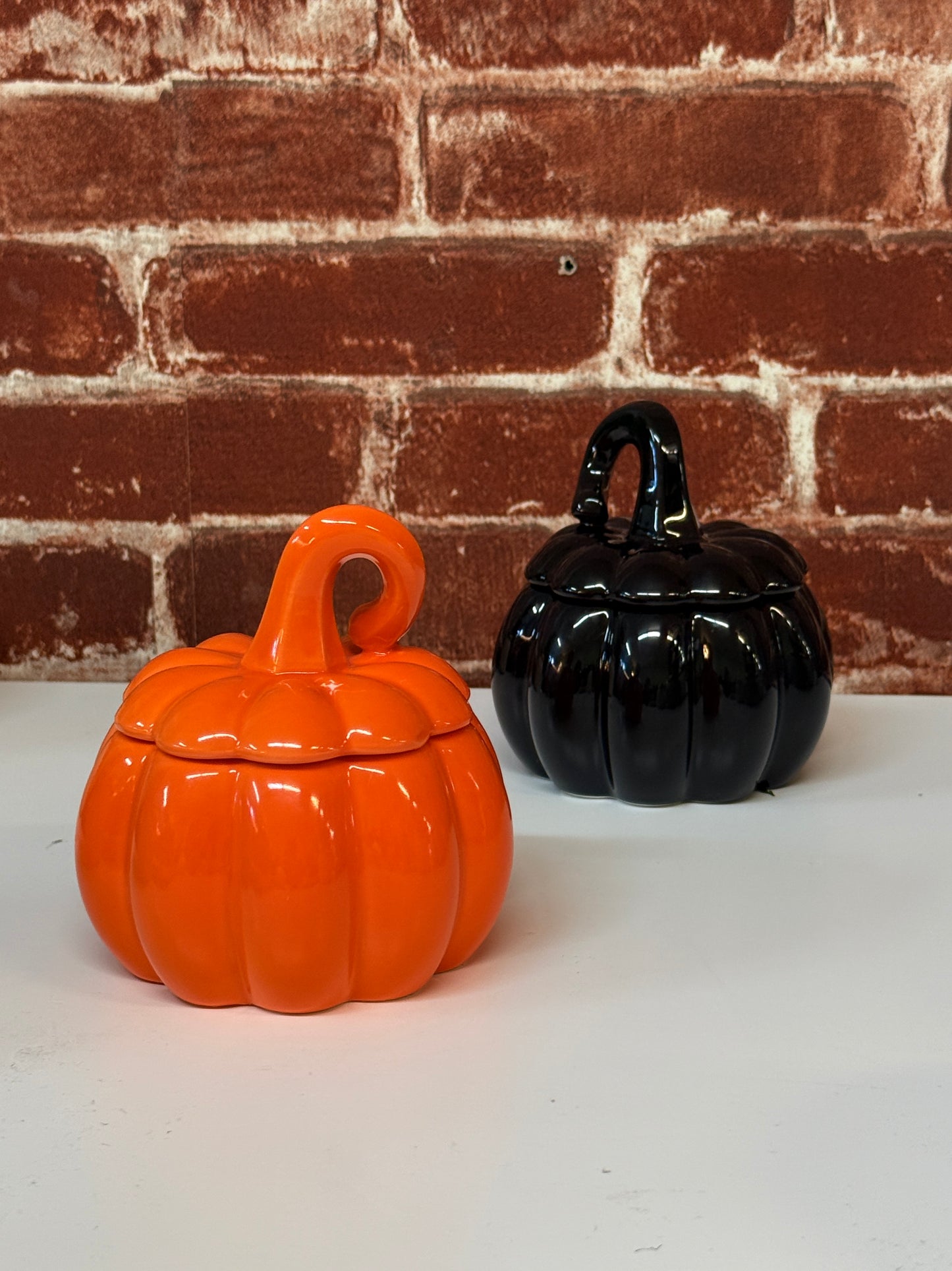 Ceramic Stemmed Pumpkin Jar Soy Candle