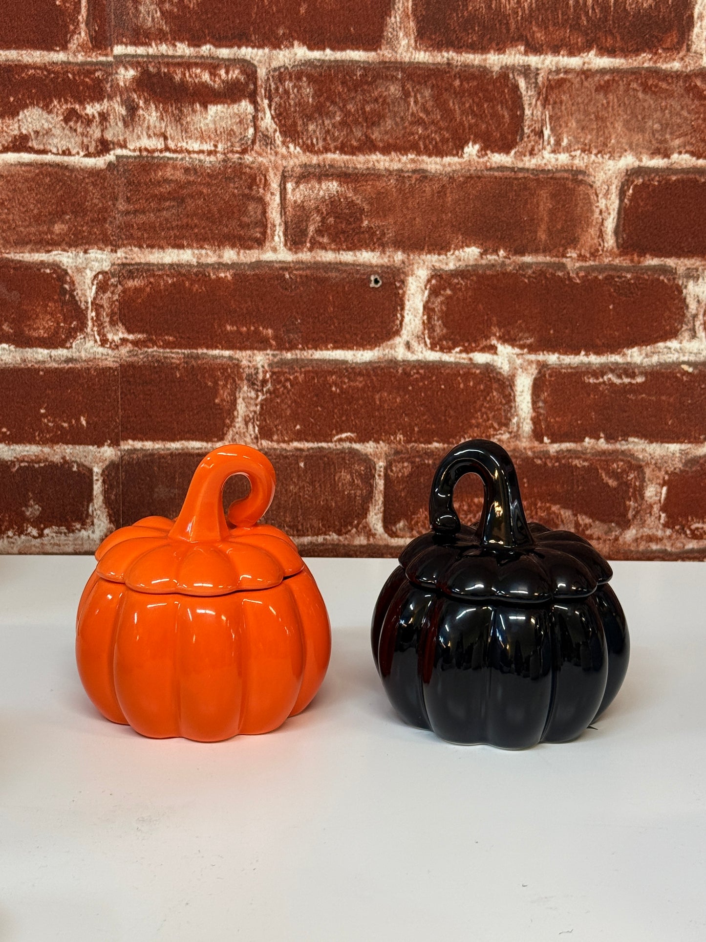 Ceramic Stemmed Pumpkin Jar Soy Candle