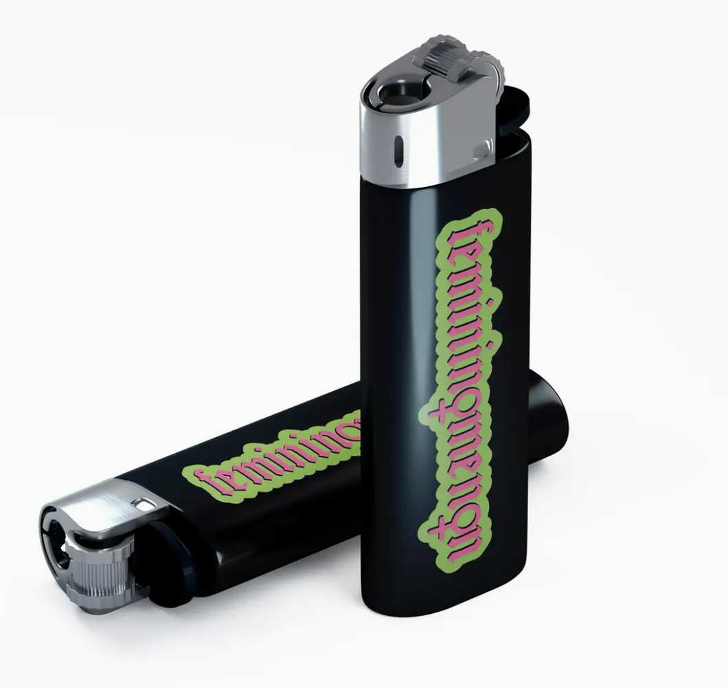 Femininomenon Lighter